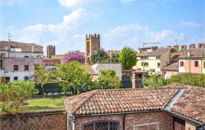 Stunning apartment in Montagnana with WiFi and 2 Bedrooms